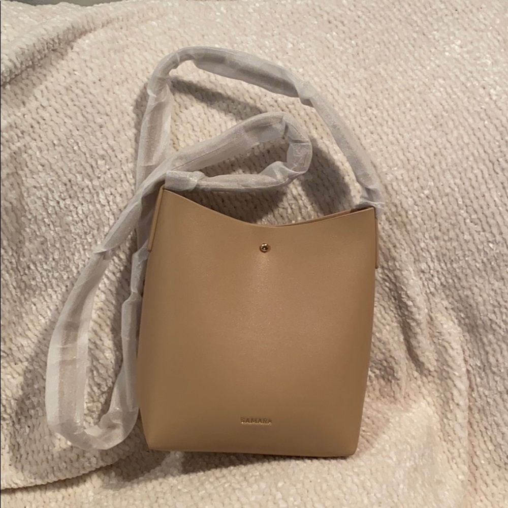 Samara vegan shoulder bag